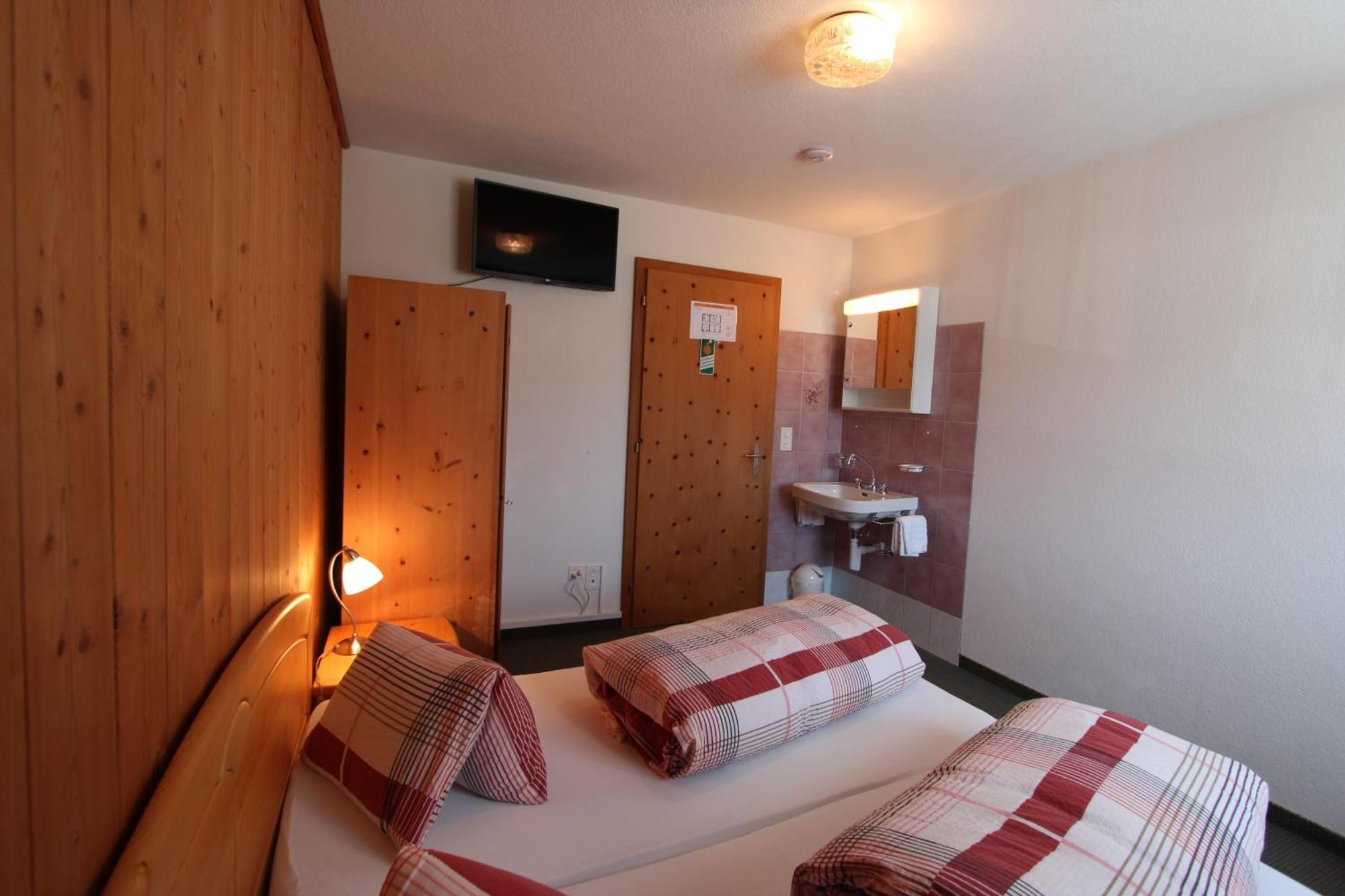 Hotel Al Rom Tschierv Room photo