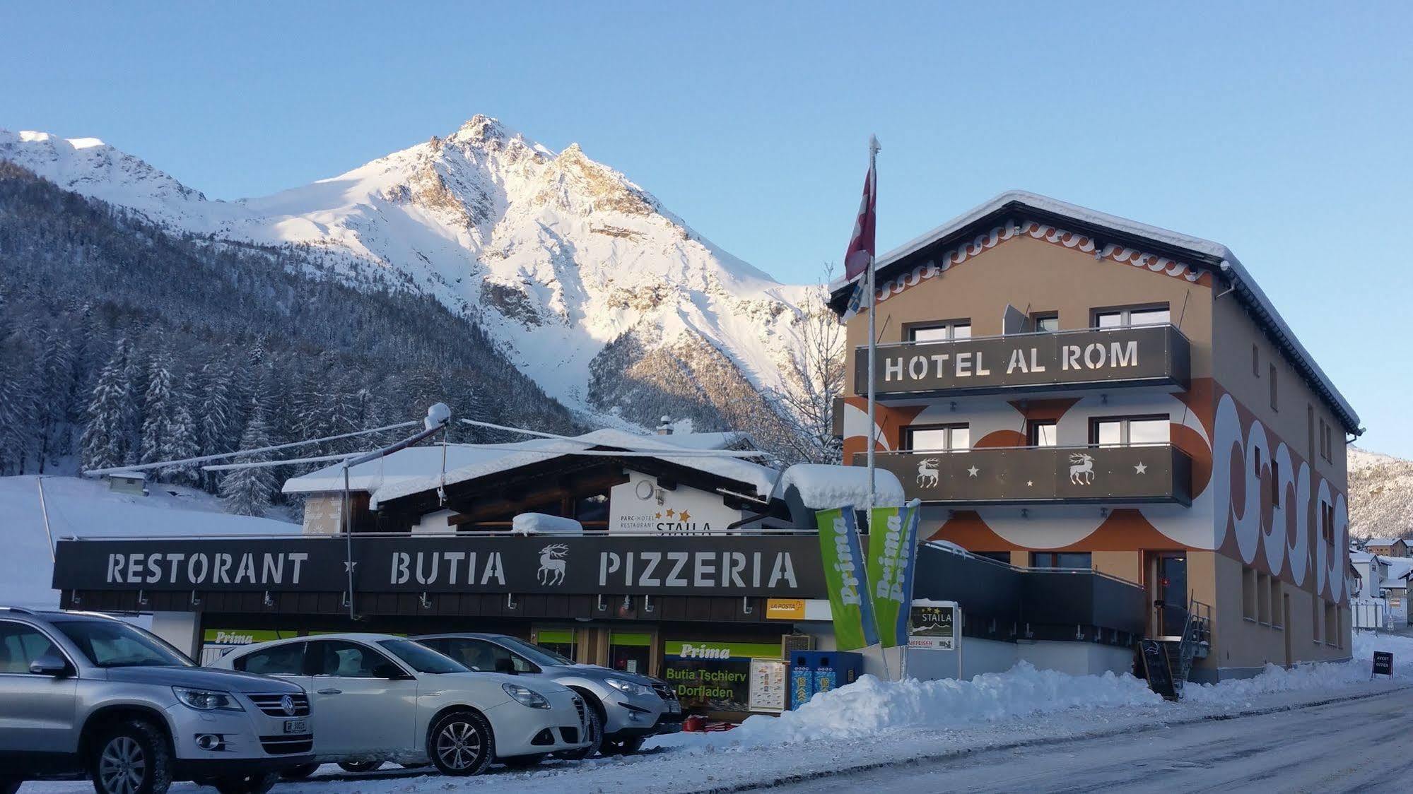 Hotel Al Rom Tschierv Exterior photo
